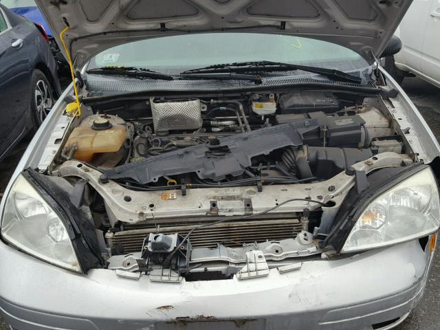 1FAFP36N66W159465 - 2006 FORD FOCUS ZXW GRAY photo 7