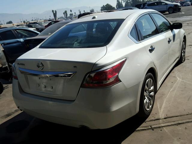 1N4AL3AP3FN317619 - 2015 NISSAN ALTIMA 2.5 WHITE photo 4