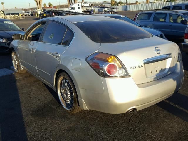 1N4AL2AP2BN410880 - 2011 NISSAN ALTIMA BAS SILVER photo 3