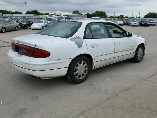 2G4WB52K0X1578951 - 1999 BUICK REGAL LS WHITE photo 4