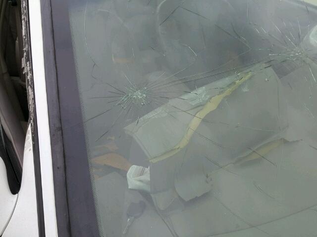 2G4WB52K0X1578951 - 1999 BUICK REGAL LS WHITE photo 9