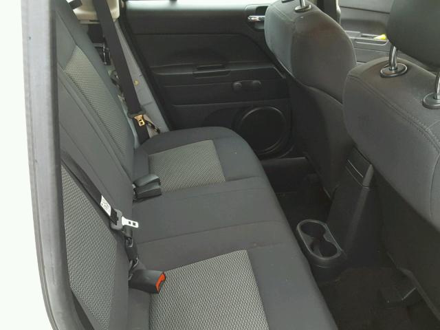 1J4NF4FB2AD505708 - 2010 JEEP COMPASS SP WHITE photo 6