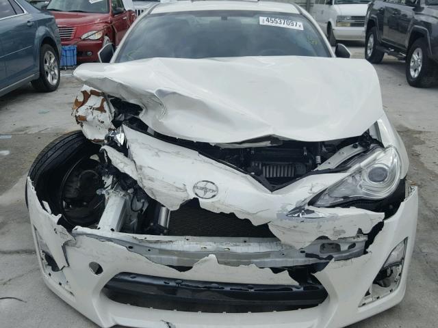 JF1ZNAA10G9701798 - 2016 TOYOTA SCION FR-S თეთრი ფოტო 9