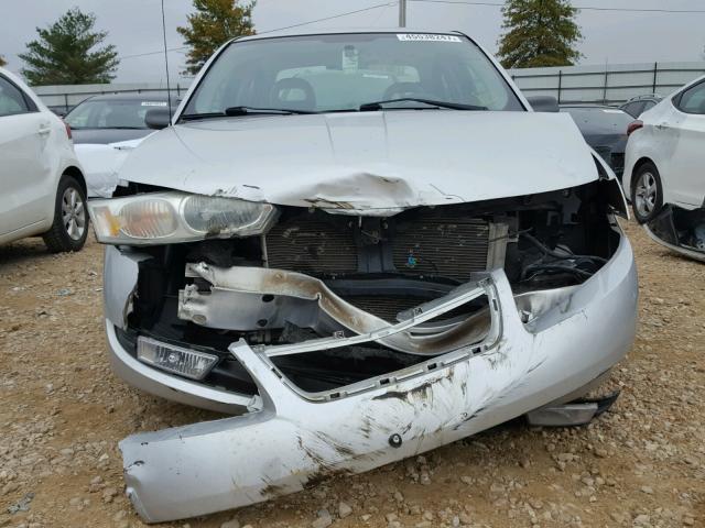 1G8AL52F45Z100755 - 2005 SATURN ION LEVEL SILVER photo 9