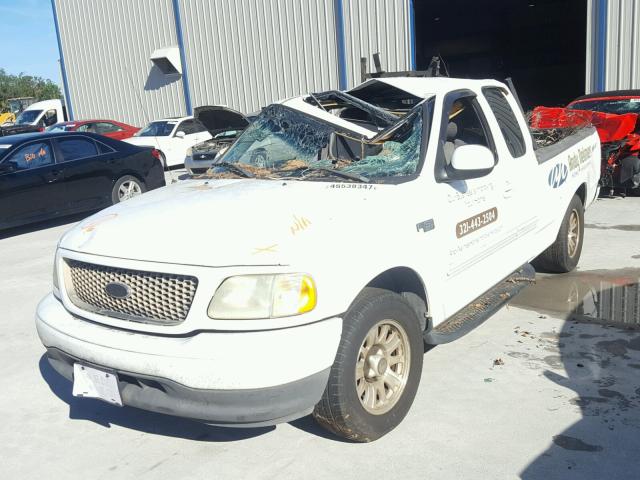 1FTRX17232NB65756 - 2002 FORD F150 WHITE photo 2