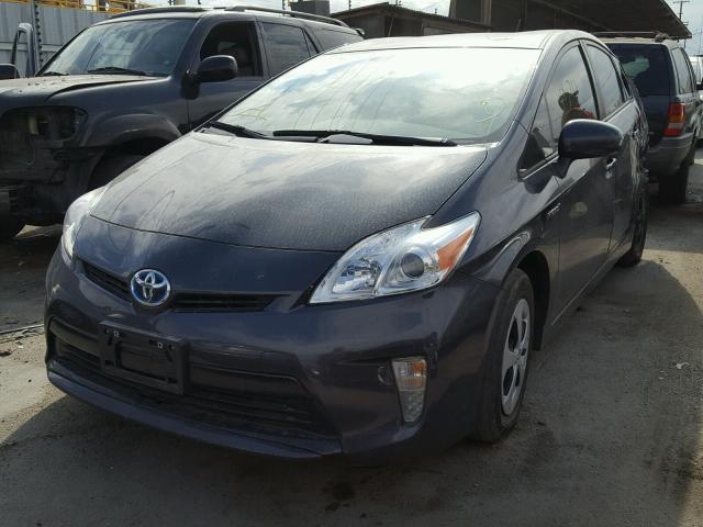 JTDKN3DUXE1766103 - 2014 TOYOTA PRIUS GRAY photo 2