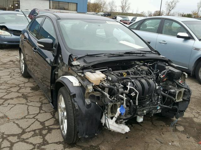 1FADP3F23FL356088 - 2015 FORD FOCUS SE BLACK photo 1