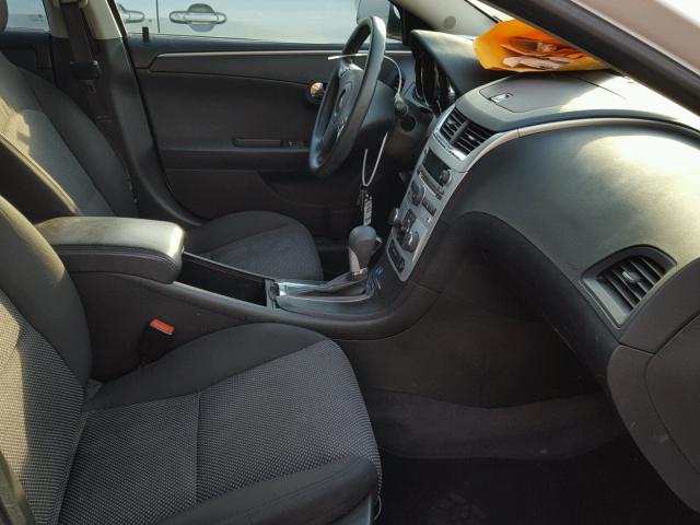 1G1ZC5E0XCF313586 - 2012 CHEVROLET MALIBU 1LT თეთრი ფოტო 5