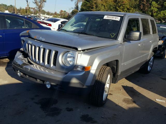 1C4NJPFA4FD328969 - 2015 JEEP PATRIOT GRAY photo 2