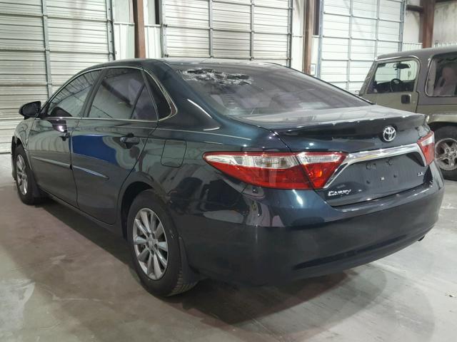 4T4BF1FK7FR495550 - 2015 TOYOTA CAMRY LE BLACK photo 3