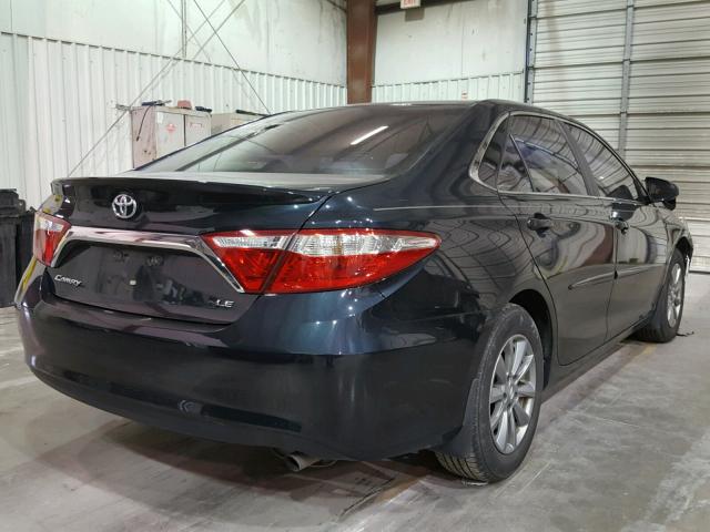 4T4BF1FK7FR495550 - 2015 TOYOTA CAMRY LE BLACK photo 4