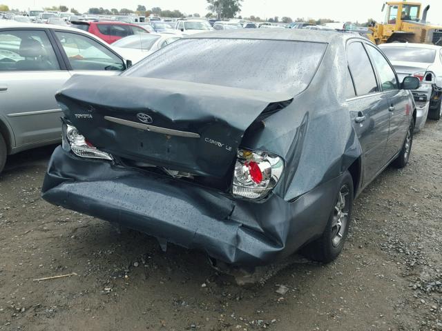 4T1BE30KX5U027618 - 2005 TOYOTA CAMRY LE GREEN photo 4