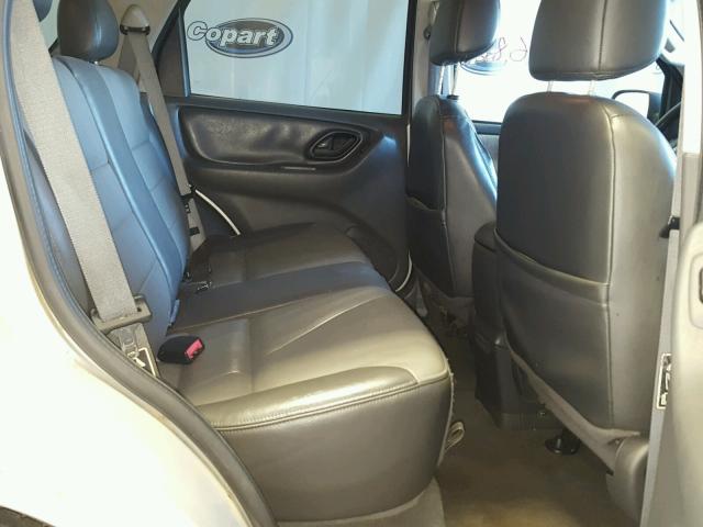 1FMYU03103KE08188 - 2003 FORD ESCAPE SILVER photo 6