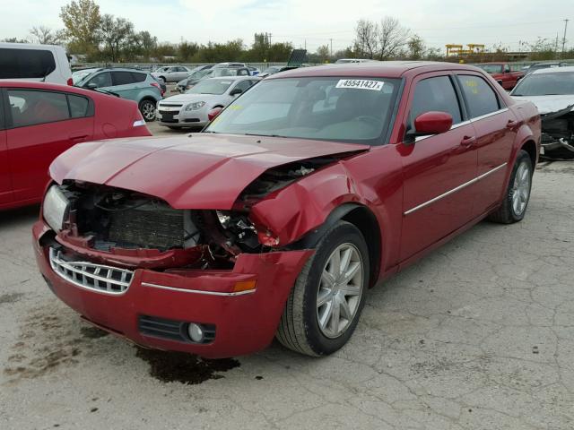 2C3LA53V09H571483 - 2009 CHRYSLER 300 TOURIN RED photo 2