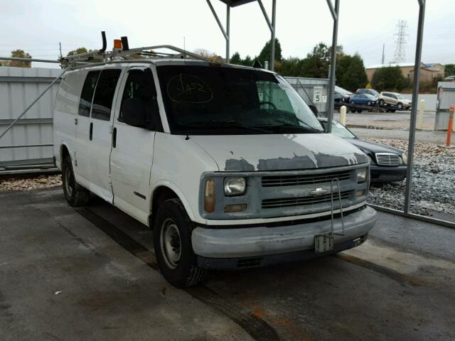 1GCHG35R0W1099896 - 1998 CHEVROLET EXPRESS G3 WHITE photo 1