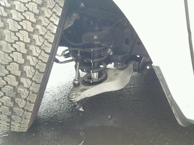 3C6JR6AT8HG587178 - 2017 RAM 1500 ST WHITE photo 9