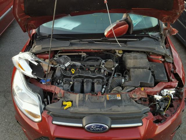 1FADP3F20EL302407 - 2014 FORD FOCUS SE MAROON photo 7