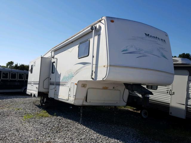 4YDF3292324057805 - 2002 KEYSTONE MONTANA WHITE photo 1