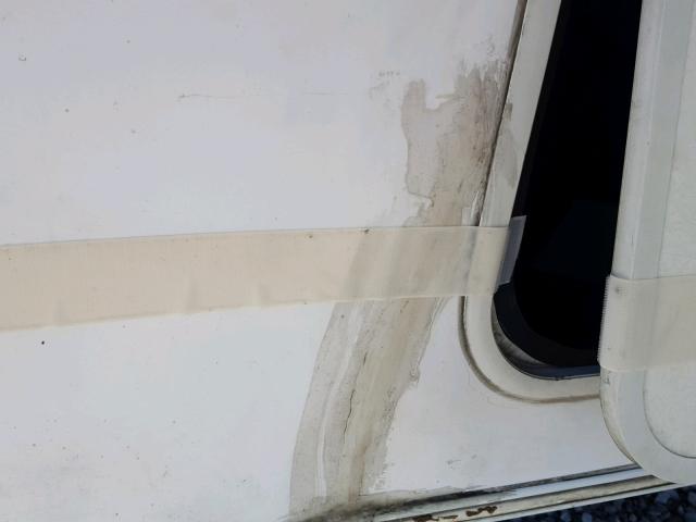 4YDF3292324057805 - 2002 KEYSTONE MONTANA WHITE photo 9