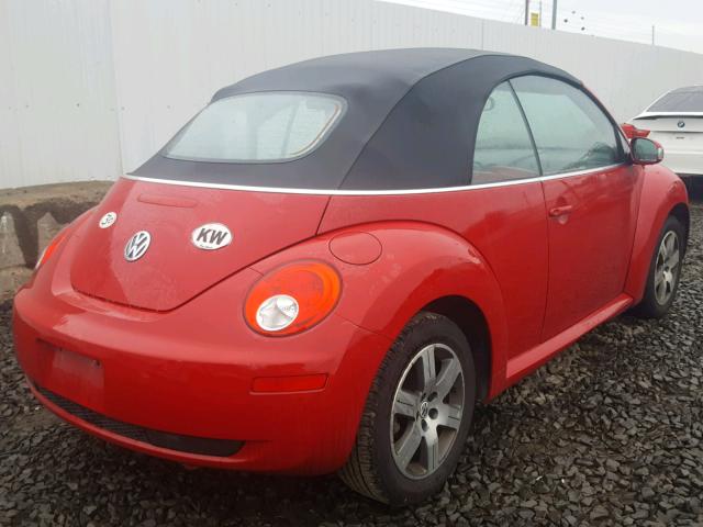 3VWRF31Y06M308798 - 2006 VOLKSWAGEN NEW BEETLE 红色 照片 4
