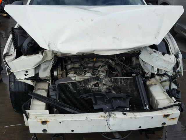 1G2ZG558764109480 - 2006 PONTIAC G6 WHITE photo 7