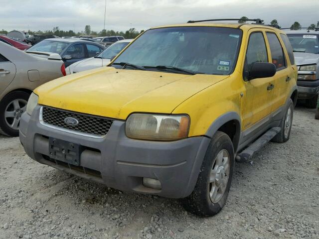 1FMYU03102KC16073 - 2002 FORD ESCAPE YELLOW photo 2