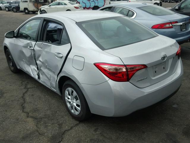 5YFBURHE0HP620558 - 2017 TOYOTA COROLLA L SILVER photo 3