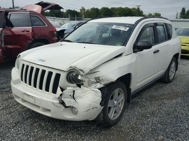 1J4NT4FB7AD580638 - 2010 JEEP COMPASS SP WHITE photo 2