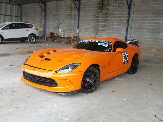 1C3ADEAZ3EV200033 - 2014 DODGE VIPER SRT ORANGE photo 2