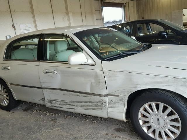 1LNHM81W15Y669908 - 2005 LINCOLN TOWN CAR S TAN photo 9