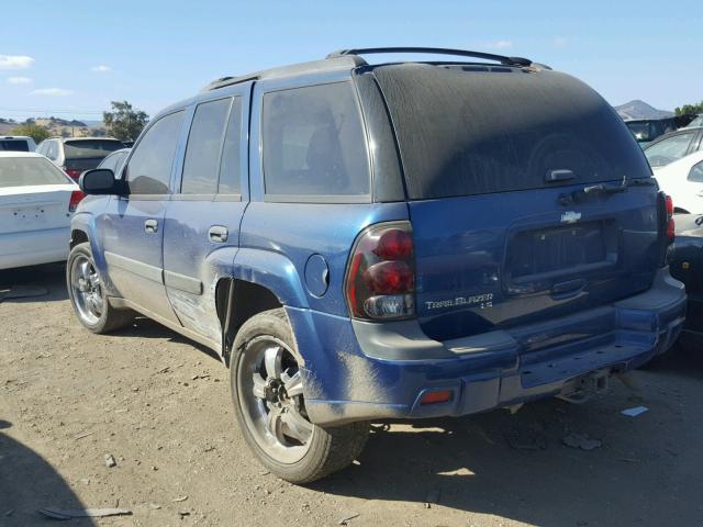 1GNDT13S852234885 - 2005 CHEVROLET TRAILBLAZE BLUE photo 3