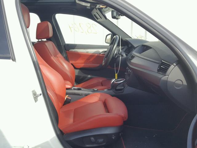 WBAVL1C51EVR94403 - 2014 BMW X1 XDRIVE2 WHITE photo 5