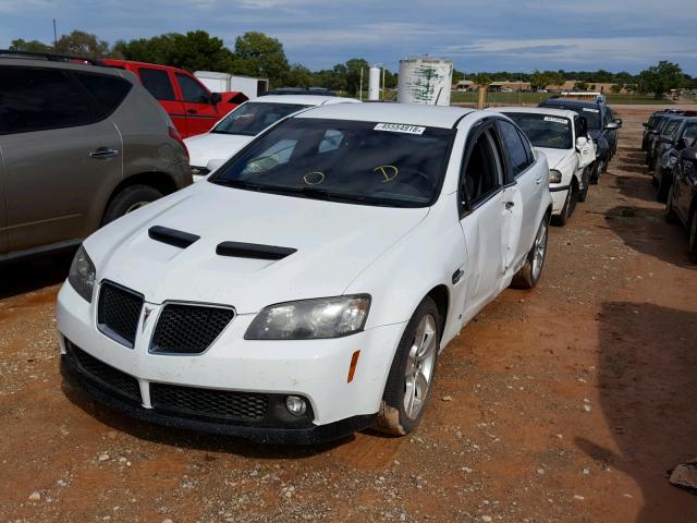 6G2EC57Y69L304202 - 2009 PONTIAC G8 GT WHITE photo 2