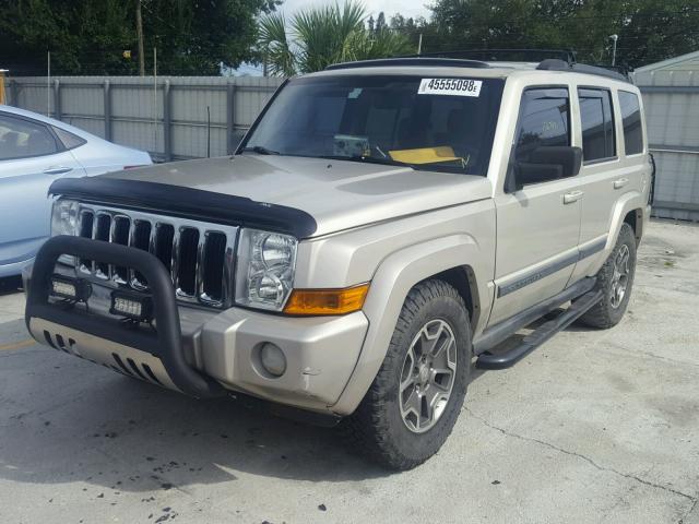 1J8HG48K47C607466 - 2007 JEEP COMMANDER BEIGE photo 2