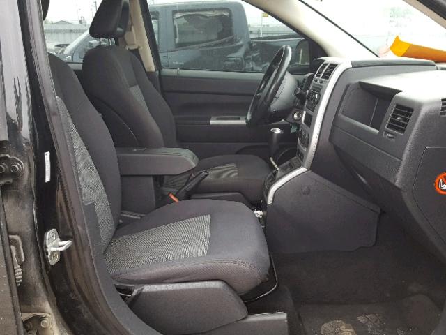 1J8FF47W18D596811 - 2008 JEEP COMPASS SP 黑色 照片 5