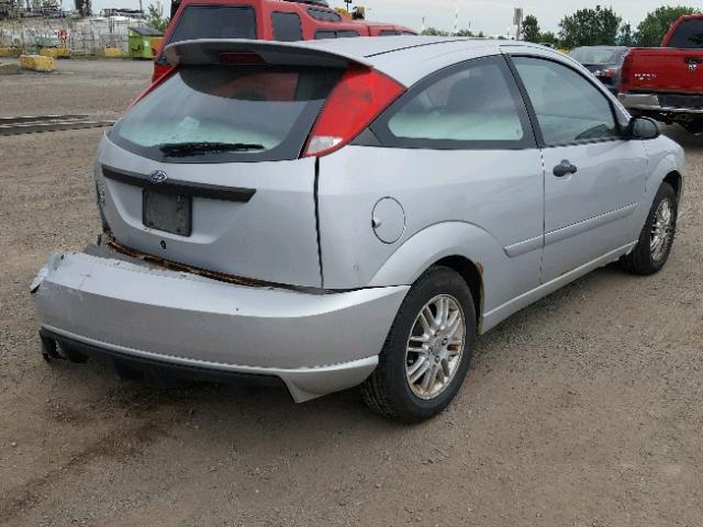 1FAFP31N57W276737 - 2007 FORD FOCUS ZX3 GRAY photo 4