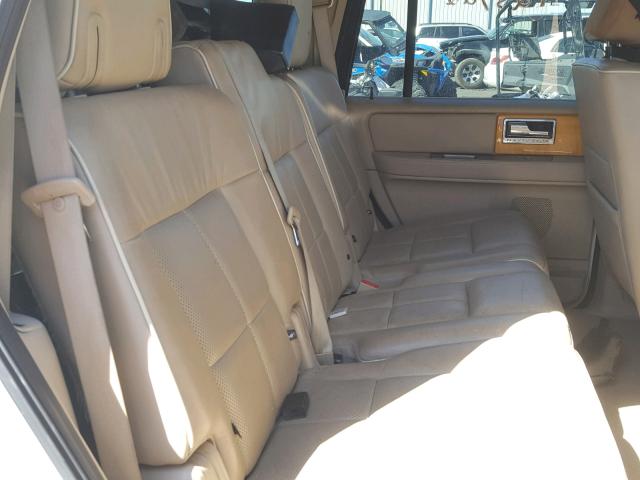 5LMFU28577LJ25329 - 2007 LINCOLN NAVIGATOR WHITE photo 6