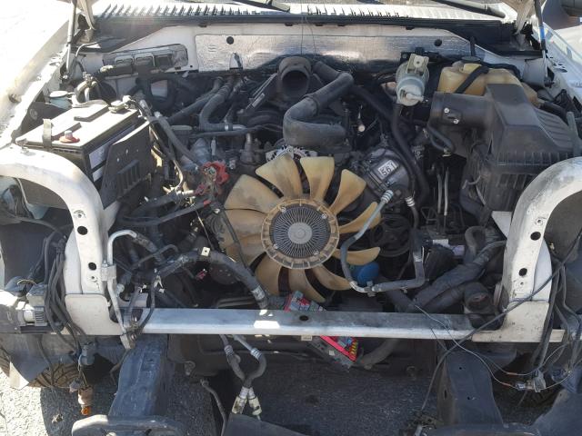 5LMFU28577LJ25329 - 2007 LINCOLN NAVIGATOR WHITE photo 7