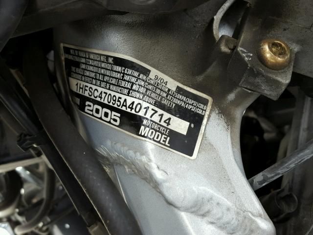 1HFSC47095A401714 - 2005 HONDA GL1800 GRAY photo 10