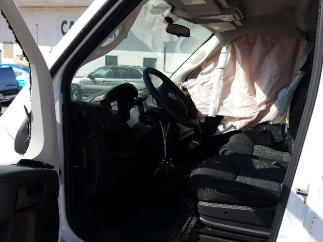 3C6TRVDG5JE139709 - 2018 RAM PROMASTER 白色 照片 5