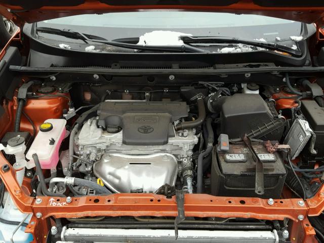 2T3ZFREV7FW203910 - 2015 TOYOTA RAV4 LE ORANGE photo 7