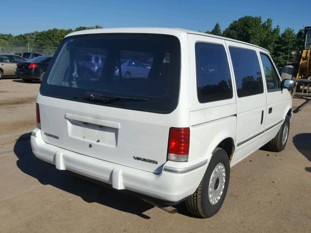 2P4GH2536NR707408 - 1992 PLYMOUTH VOYAGER WHITE photo 4