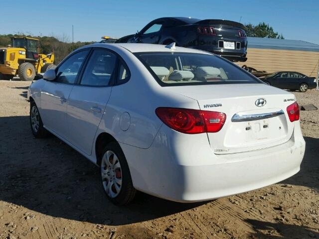 KMHDU4AD9AU066213 - 2010 HYUNDAI ELANTRA BL WHITE photo 3