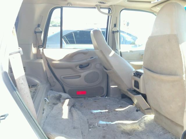 1FMRU17W82LA52341 - 2002 FORD EXPEDITION WHITE photo 6