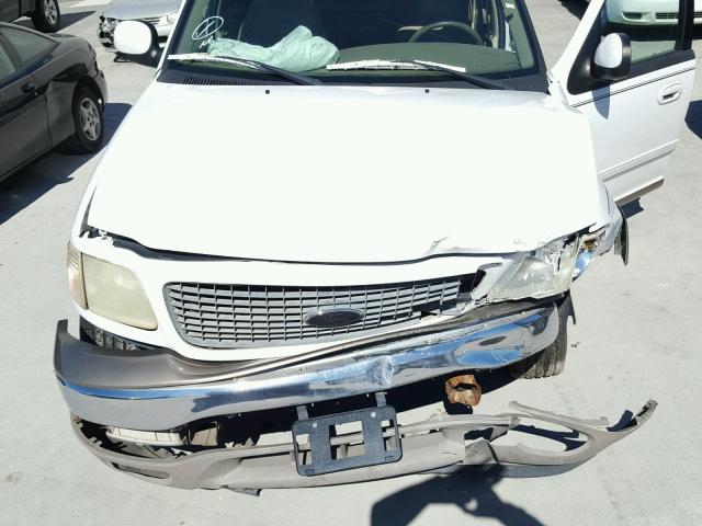 1FMRU17W82LA52341 - 2002 FORD EXPEDITION WHITE photo 7