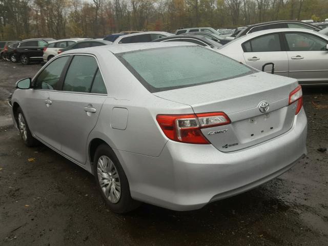 4T4BF1FK1DR313810 - 2013 TOYOTA CAMRY L 银色 照片 3
