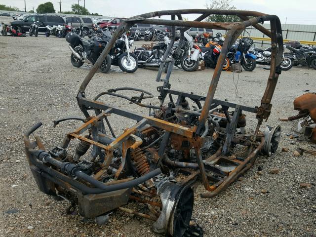 3JBKKAP22GJ001419 - 2016 CAN-AM COMMANDER BURN photo 2