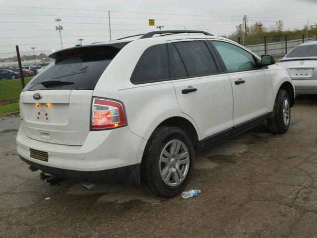 2FMDK3GC9ABB40136 - 2010 FORD EDGE SE WHITE photo 4