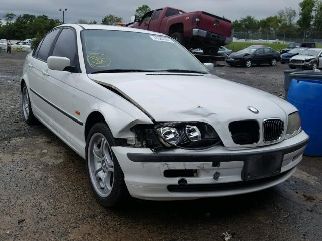 WBAAM3345YKC69877 - 2000 BMW 323 I WHITE photo 1