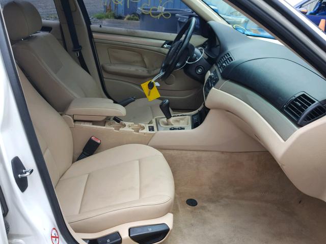WBAAM3345YKC69877 - 2000 BMW 323 I WHITE photo 5